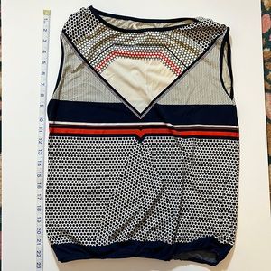 Max studio sleeveless shirt